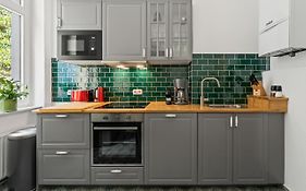 The Tieckstr Loft For Up To 7 People With 2 Bathrooms
