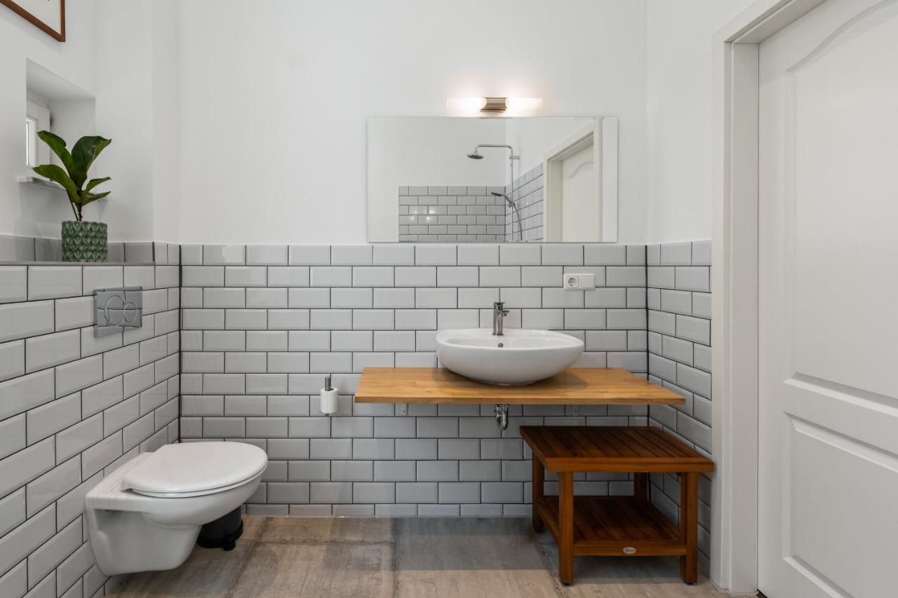 The Tieckstr Loft For Up To 7 People With 2 Bathrooms Berlim Exterior foto